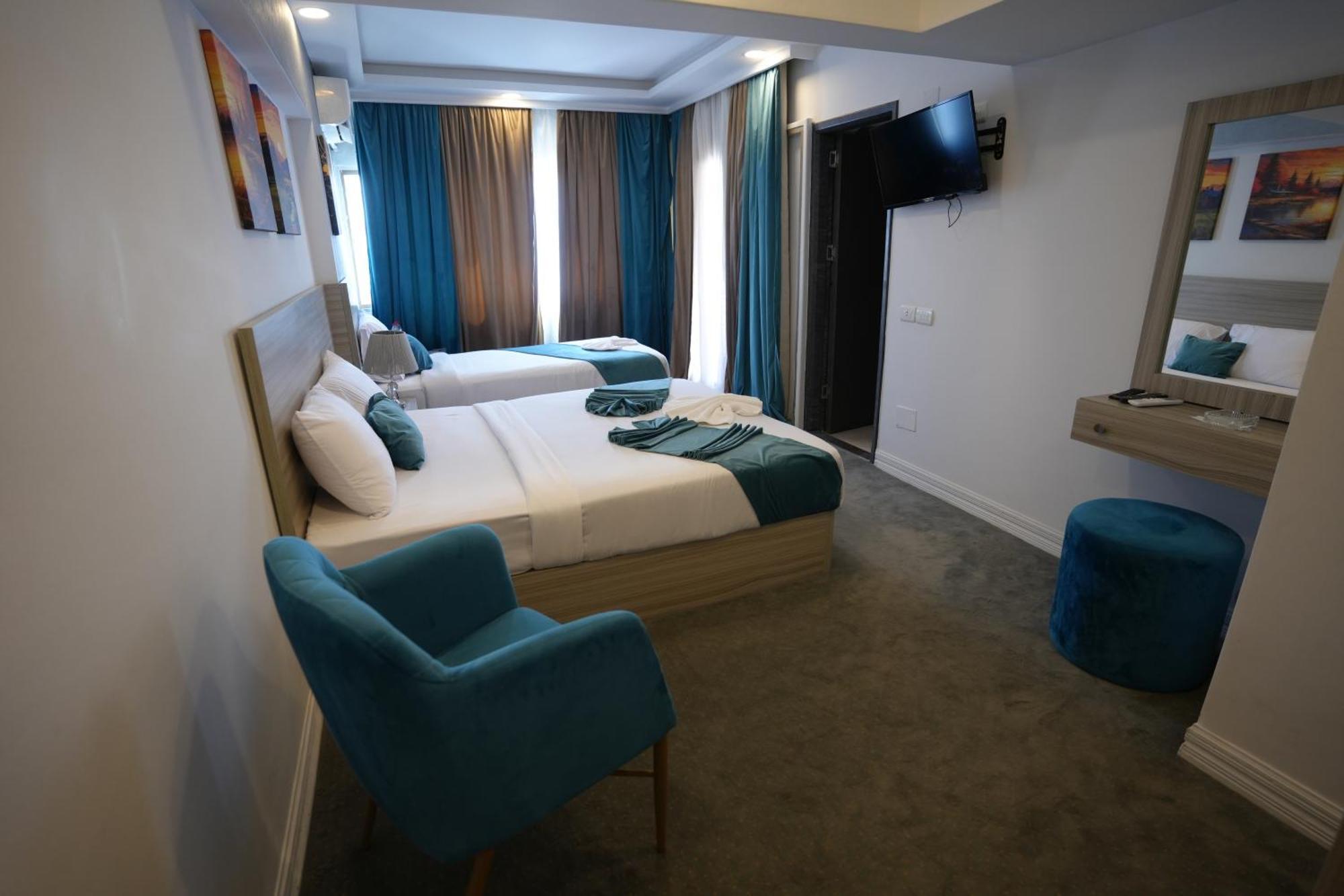 Mar Charbel Hotel Cairo Exterior photo
